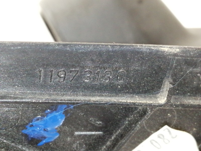 Recambio de retrovisor izquierdo para citroën bx berlina 1.8 turbodiesel referencia OEM IAM 11973130  