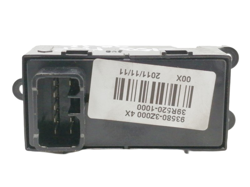 Recambio de mando elevalunas trasero izquierdo para hyundai i40 style blue referencia OEM IAM 39R5201000  