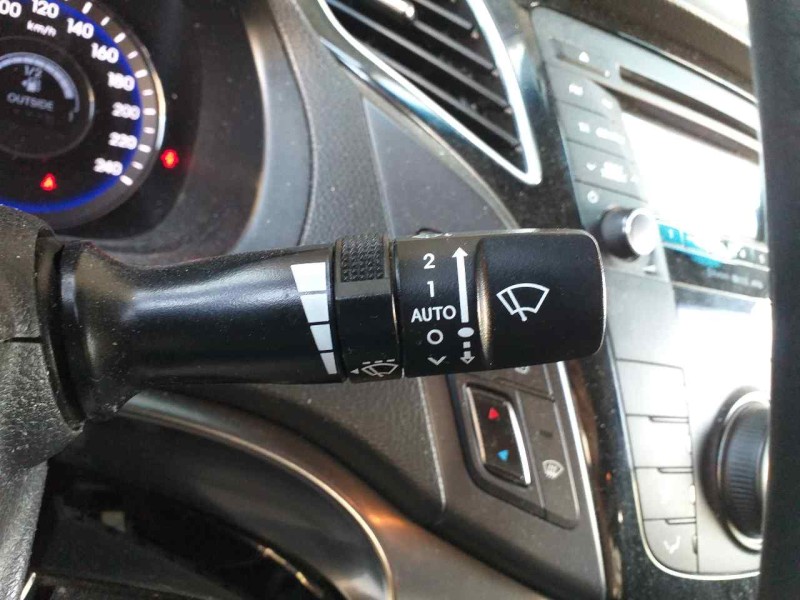 Recambio de mando limpia para hyundai i40 style blue referencia OEM IAM 934202Y610  