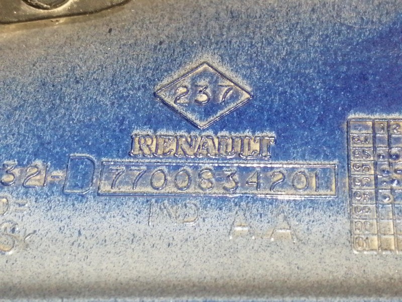 Recambio de rejilla delantera para renault megane i classic (la0) 1.9 dti alize referencia OEM IAM 7700834201  