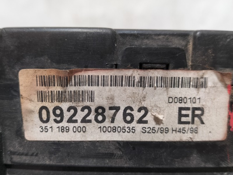 Recambio de cuadro instrumentos para opel zafira a elegance referencia OEM IAM 09228762ER  