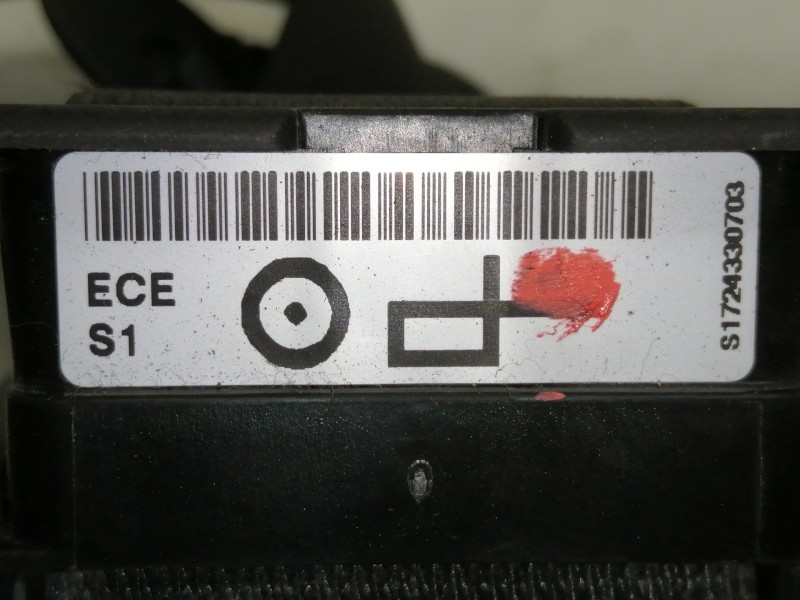 Recambio de cinturon seguridad delantero derecho para bmw serie 1 lim. (f20) 114d referencia OEM IAM S1724330703  