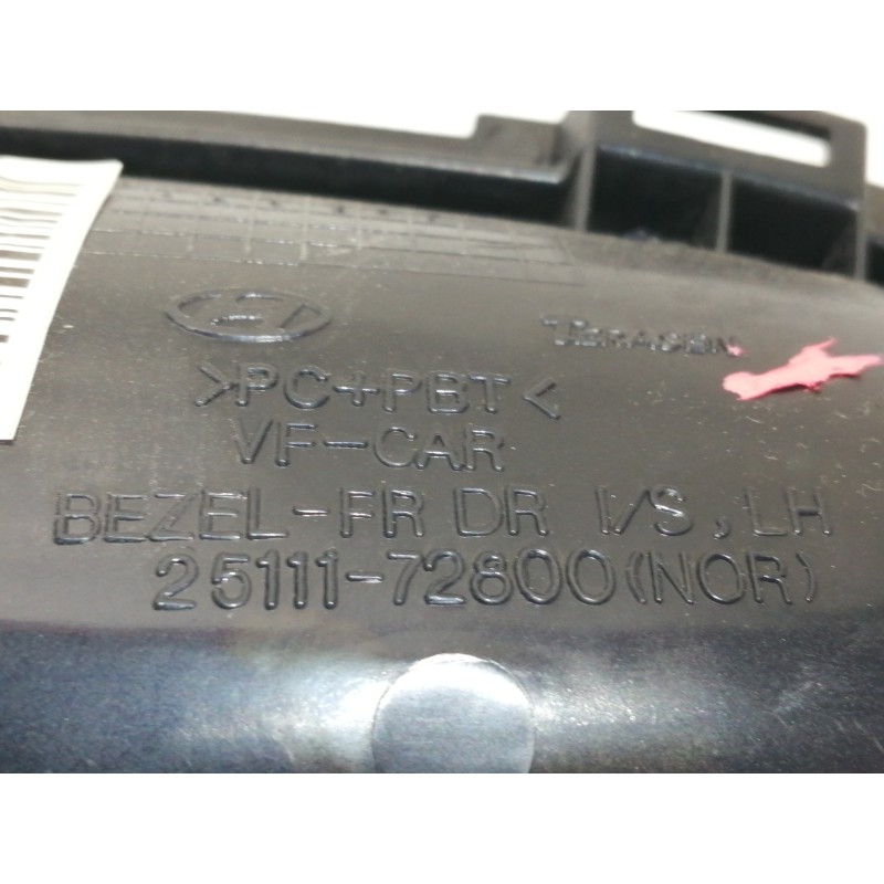 Recambio de maneta interior delantera izquierda para hyundai i40 style blue referencia OEM IAM 2511172800  