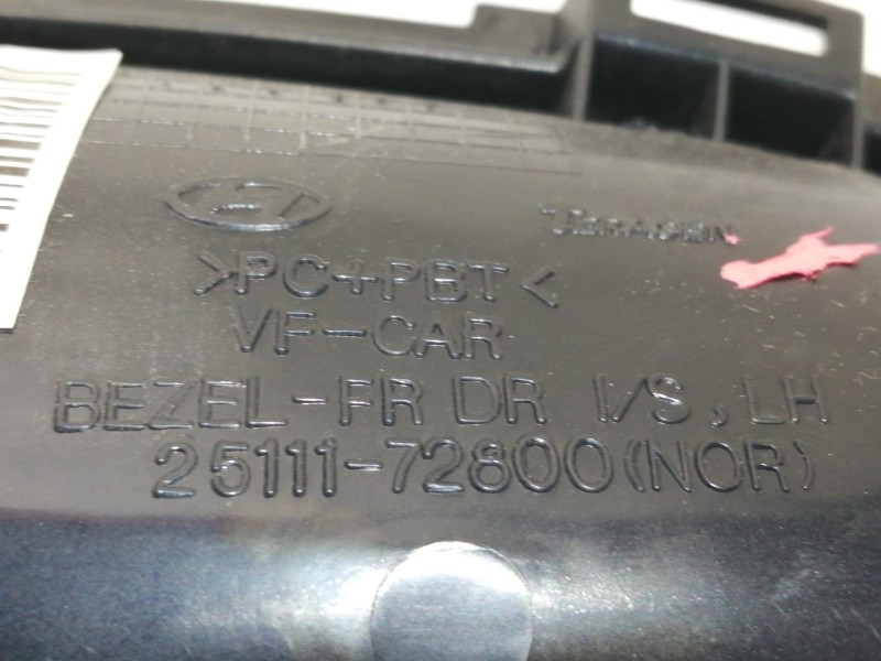 Recambio de maneta interior delantera izquierda para hyundai i40 style blue referencia OEM IAM 2511172800  