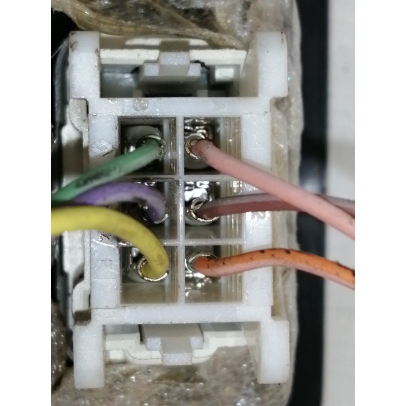 Recambio de mando elevalunas trasero derecho para renault megane ii familiar authentique referencia OEM IAM 156013870  