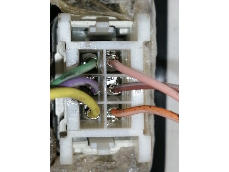 Recambio de mando elevalunas trasero derecho para renault megane ii familiar authentique referencia OEM IAM 156013870  