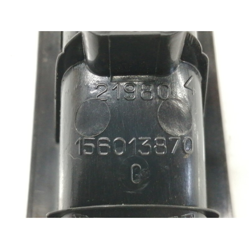 Recambio de mando elevalunas trasero izquierdo para renault megane ii familiar authentique referencia OEM IAM 156013870  