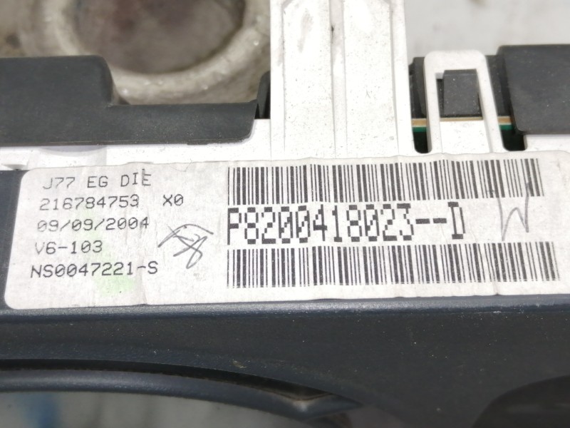 Recambio de cuadro instrumentos para renault modus luxe privilege referencia OEM IAM P8200418023D 8200418023 216784753 / NS00472