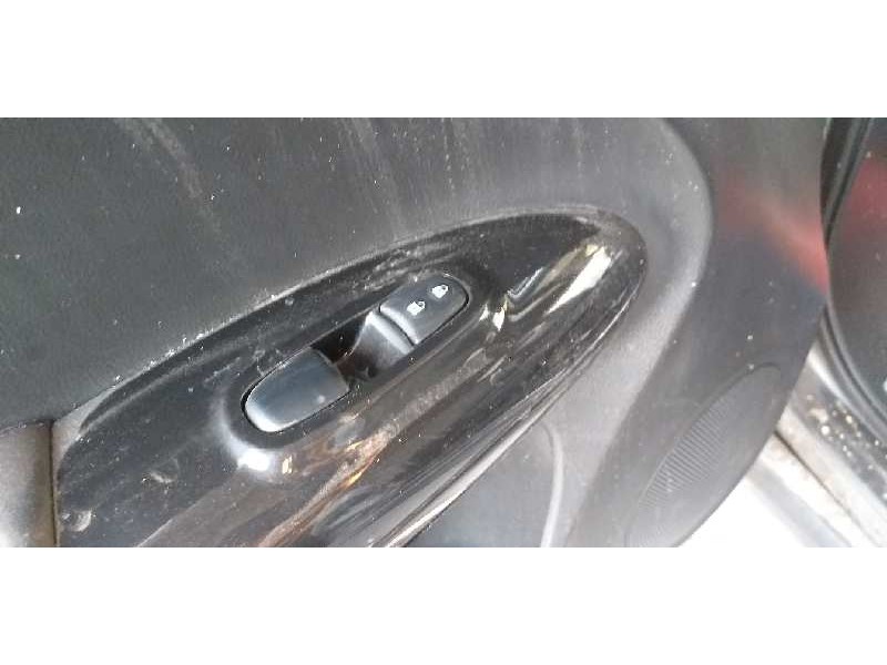 Recambio de mando elevalunas delantero derecho para nissan juke (f15) tekna premium referencia OEM IAM 254111KA5A  