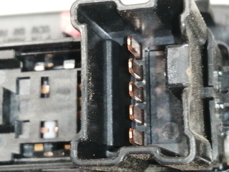 Recambio de mando elevalunas trasero derecho para nissan juke (f15) tekna premium referencia OEM IAM 829601KA2A  