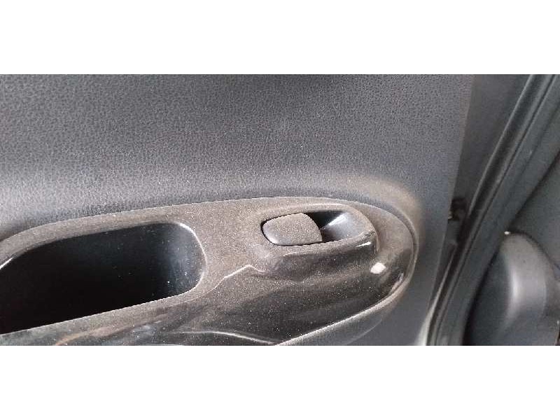 Recambio de mando elevalunas trasero izquierdo para nissan juke (f15) tekna premium referencia OEM IAM 829611KA2A  