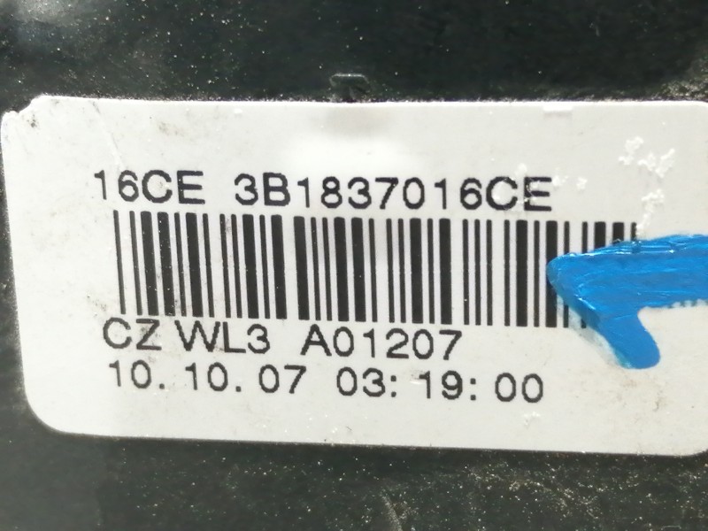 Recambio de cerradura puerta delantera derecha para skoda fabia (5j2 ) spirit referencia OEM IAM 3B1837016CE  