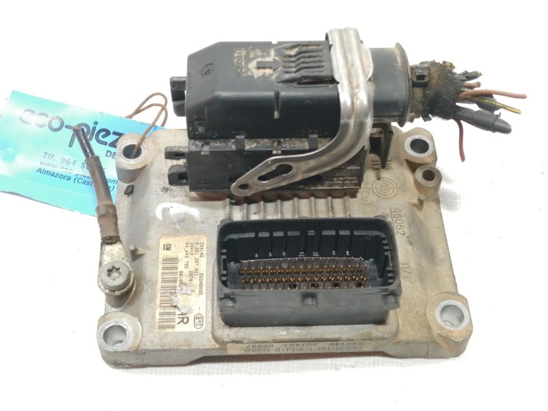 Recambio de centralita motor uce para opel corsa c club referencia OEM IAM 0261207421  