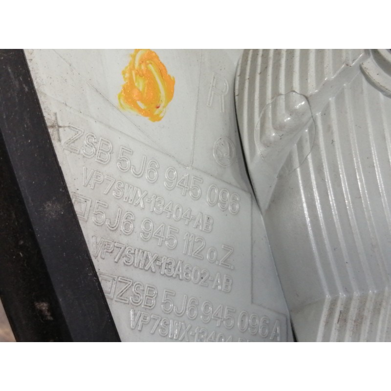 Recambio de piloto trasero derecho para skoda fabia (5j2 ) spirit referencia OEM IAM 5J6945096A  