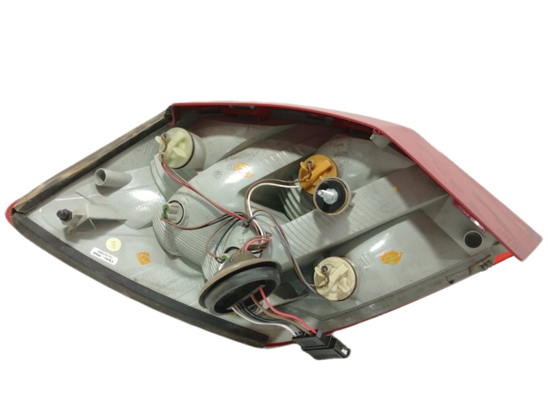 Recambio de piloto trasero derecho para skoda fabia (5j2 ) spirit referencia OEM IAM 5J6945096A  