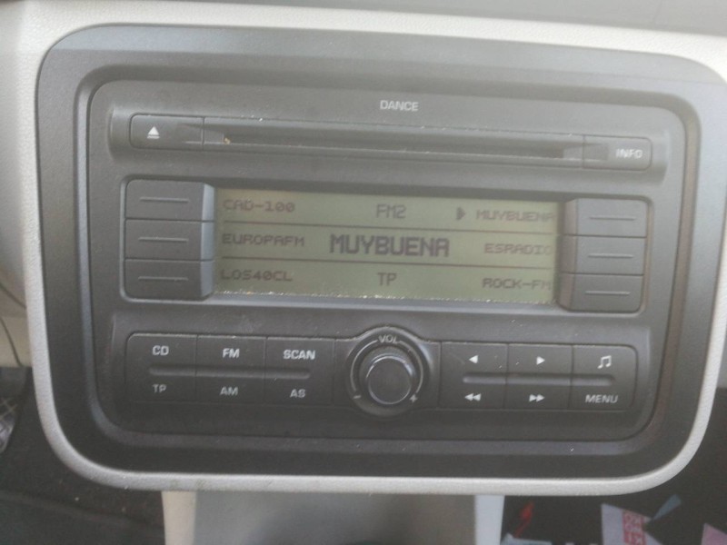 Recambio de sistema audio / radio cd para skoda fabia (5j2 ) spirit referencia OEM IAM 5J0035161  