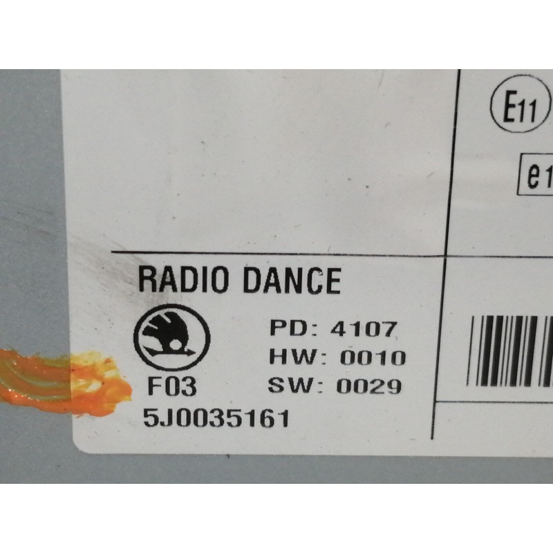 Recambio de sistema audio / radio cd para skoda fabia (5j2 ) spirit referencia OEM IAM 5J0035161  