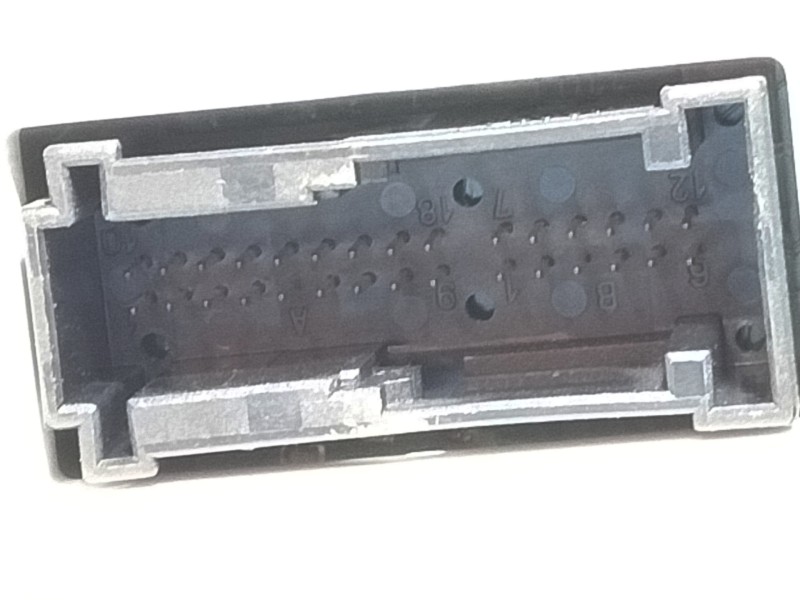 Recambio de cuadro instrumentos para mercedes-benz clase m (w163) 270 cdi (163.113) referencia OEM IAM A1635407711  