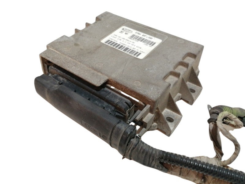 Recambio de centralita motor uce para fiat punto berl. (176) 55 s referencia OEM IAM IAW6FSB  