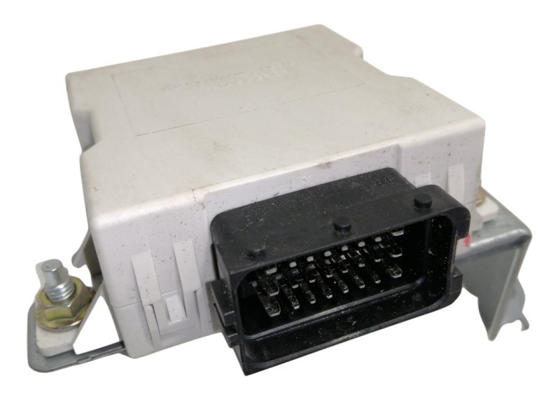 Recambio de modulo electronico para toyota avensis berlina (t25) 1.8 sol sedán (4-ptas.) referencia OEM IAM 150696  