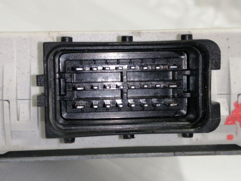 Recambio de modulo electronico para toyota avensis berlina (t25) 1.8 sol sedán (4-ptas.) referencia OEM IAM 150696  