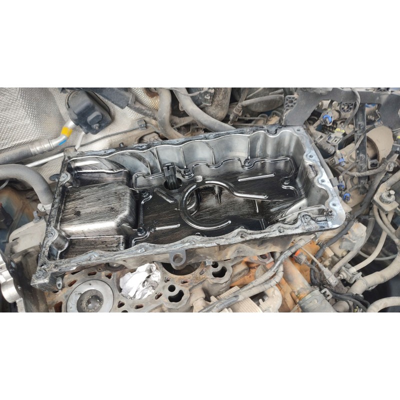 Recambio de carter para hyundai i30 (fd) 1.6 crdi referencia OEM IAM 215102A300  