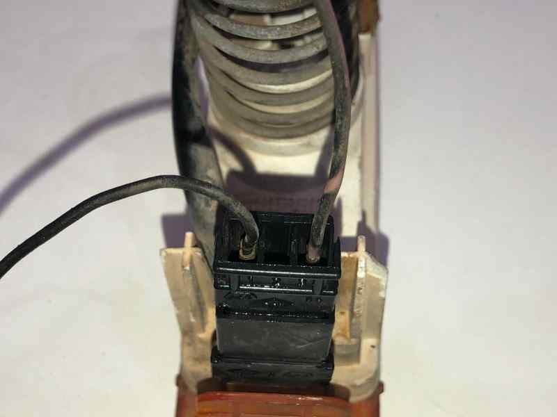 Recambio de piloto delantero derecho para renault rapid/express (f40) 1.4 familiar (f402/40m) referencia OEM IAM   