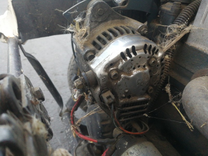 Recambio de alternador para aixam 400 402 referencia OEM IAM 1588164201  