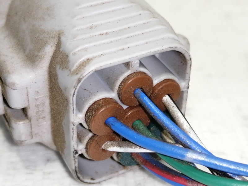 Recambio de cerradura puerta delantera izquierda para toyota celica (t20) 1.8 referencia OEM IAM 39163L2  