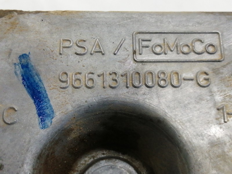 Recambio de soporte alternador para land rover freelander (lr2) td4 xs referencia OEM IAM 9661310080  