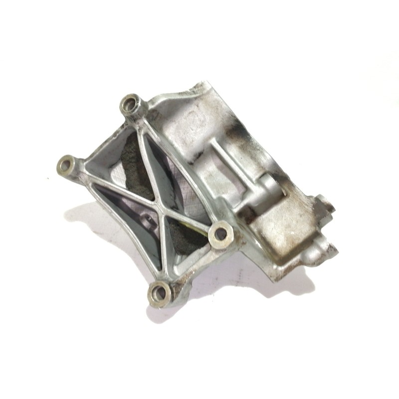Recambio de soporte alternador para hyundai santa fe (sm) 2.0 crdi cat referencia OEM IAM   
