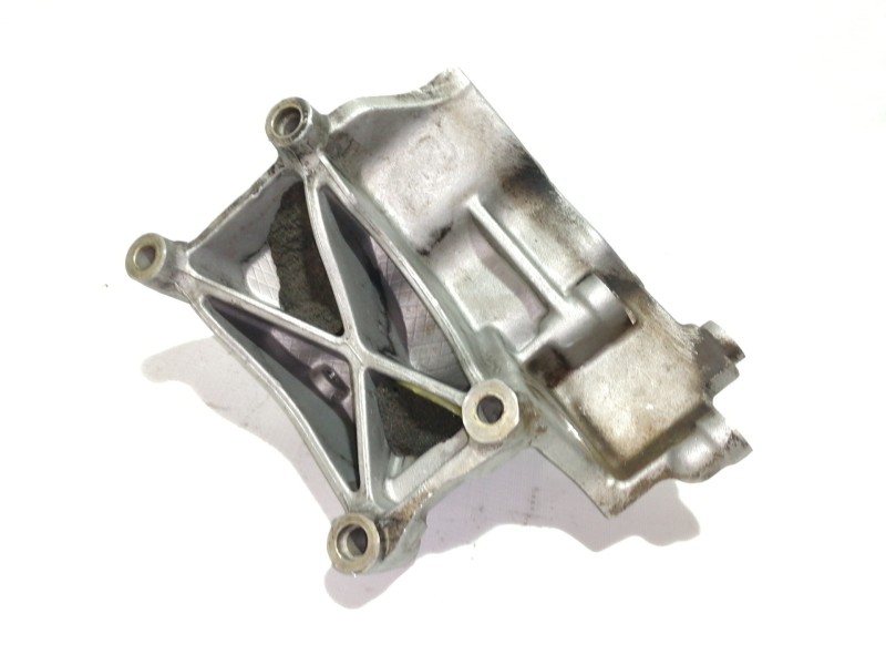 Recambio de soporte alternador para hyundai santa fe (sm) 2.0 crdi cat referencia OEM IAM   