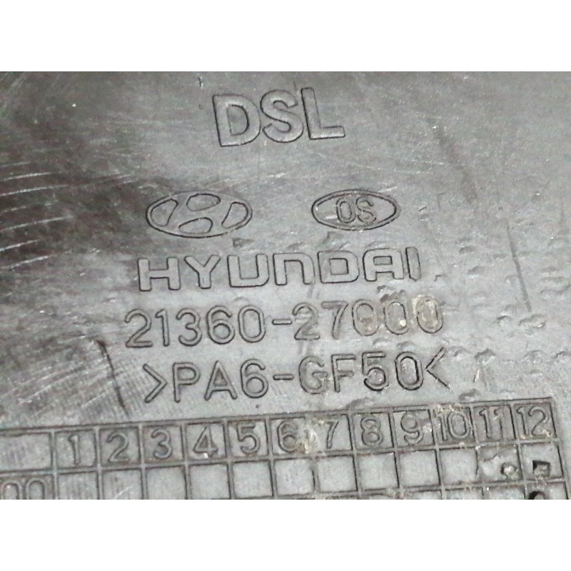 Recambio de tapa distribucion para hyundai santa fe (sm) 2.0 crdi cat referencia OEM IAM 2136027000  