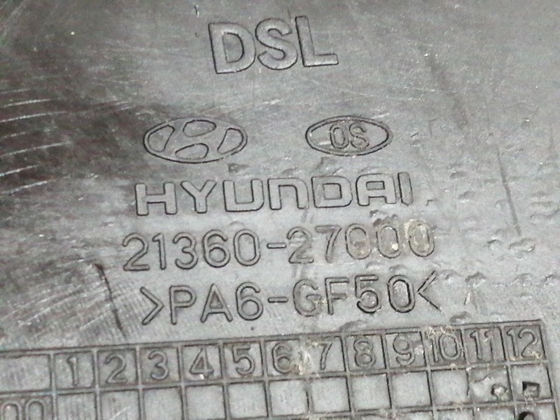 Recambio de tapa distribucion para hyundai santa fe (sm) 2.0 crdi cat referencia OEM IAM 2136027000  