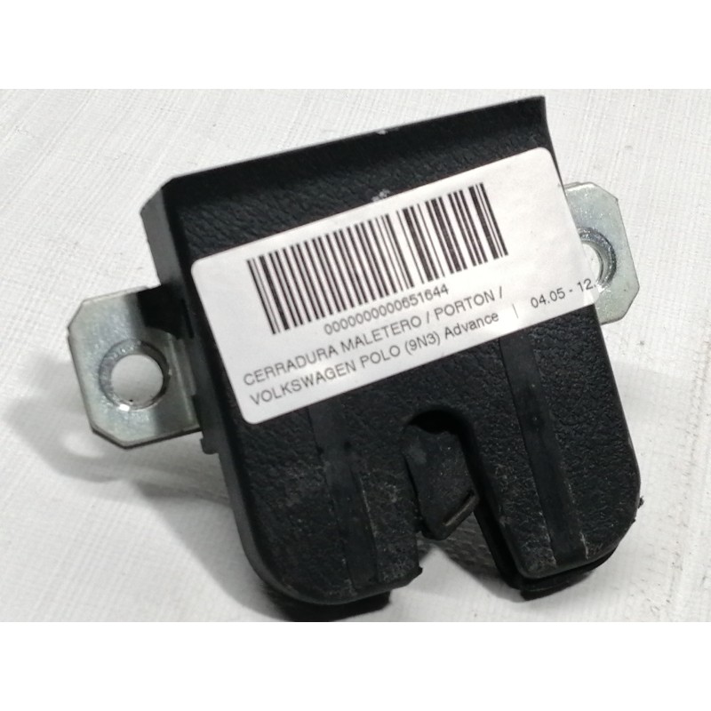 Recambio de cerradura maletero / porton para volkswagen polo (9n3) advance referencia OEM IAM 6Q6827505E  