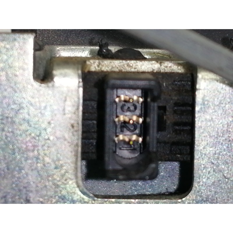 Recambio de cerradura maletero / porton para volkswagen polo (9n3) advance referencia OEM IAM 6Q6827505E  