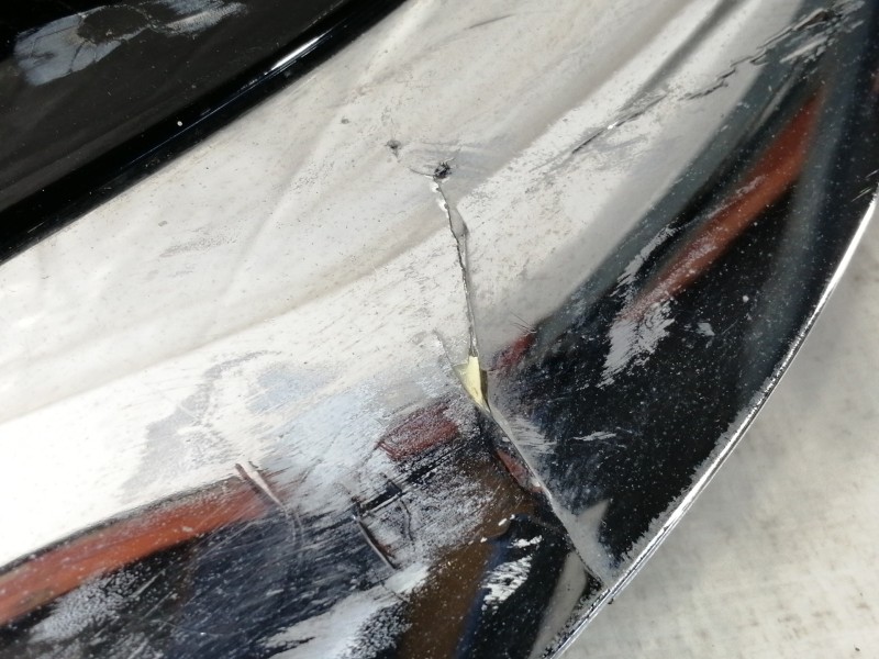 Recambio de rejilla delantera para hyundai ix35 classic 2wd referencia OEM IAM 863512Y000  