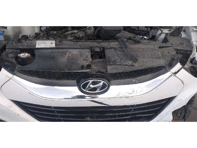 Recambio de rejilla delantera para hyundai ix35 classic 2wd referencia OEM IAM 863512Y000  