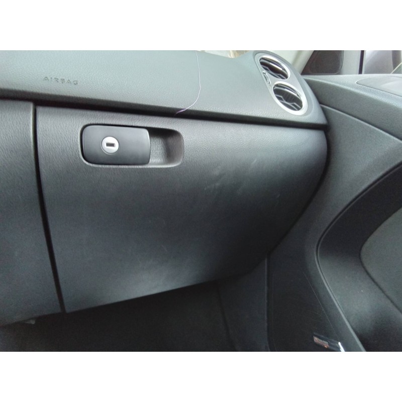 Recambio de guantera para volkswagen tiguan (5n1) country referencia OEM IAM 5M1857097N  