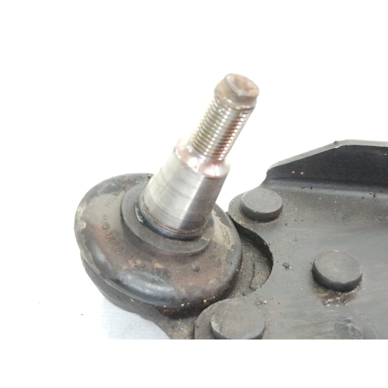 Recambio de brazo suspension inferior delantero derecho para renault scenic iii dynamique referencia OEM IAM 545000399R  