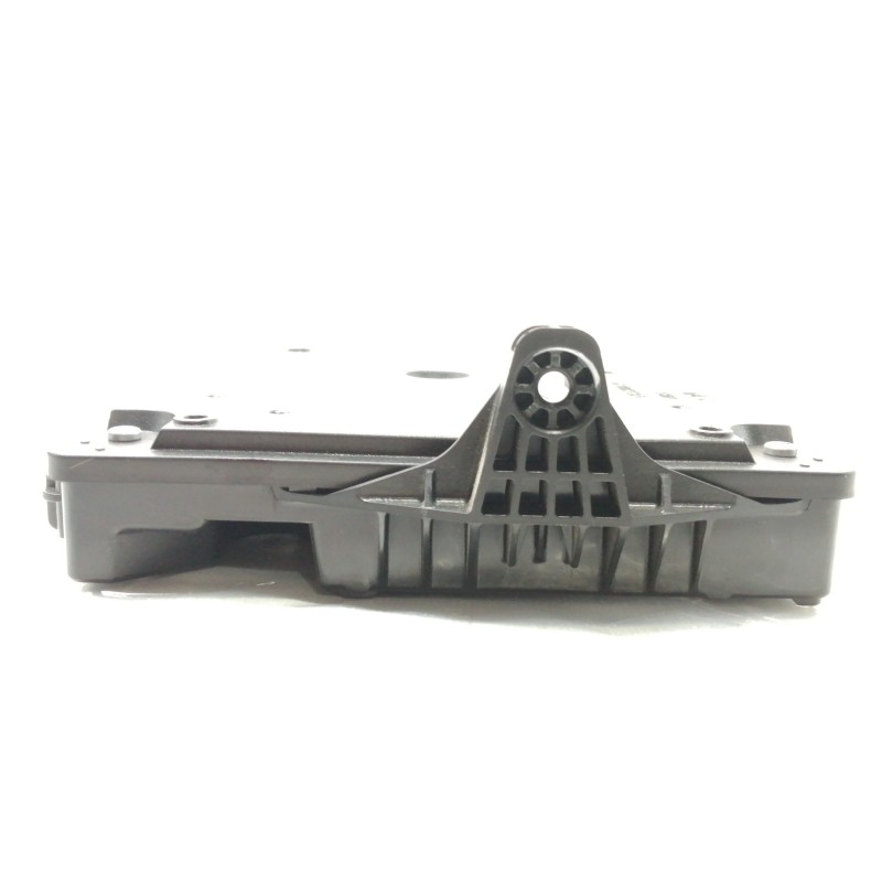 Recambio de caja reles / fusibles para renault scenic iii dynamique referencia OEM IAM 284B17882R  