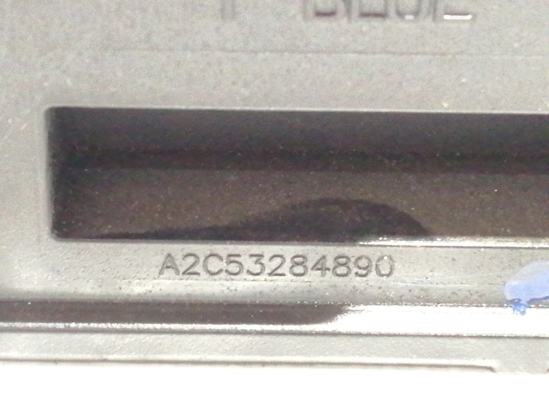 Recambio de caja reles / fusibles para renault scenic iii dynamique referencia OEM IAM 284B17882R  