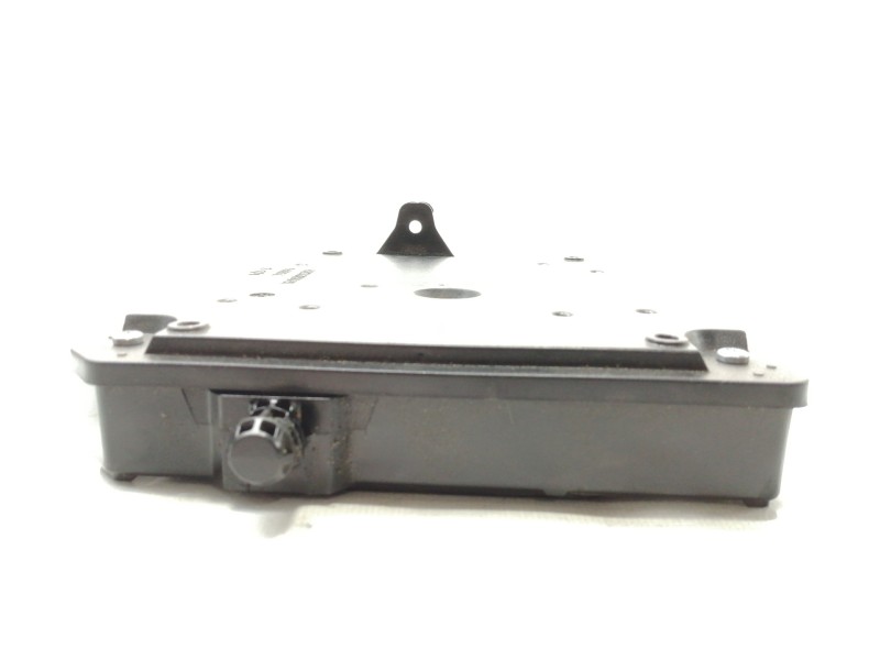 Recambio de caja reles / fusibles para renault scenic iii dynamique referencia OEM IAM 284B17882R  