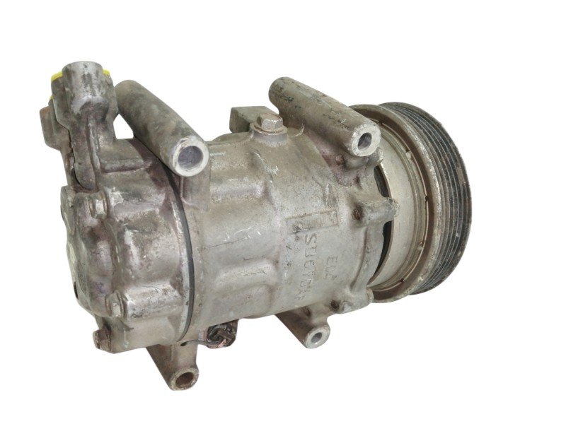 Recambio de compresor aire acondicionado para renault kangoo (f/kc0) luxe privilege referencia OEM IAM 8200651251  