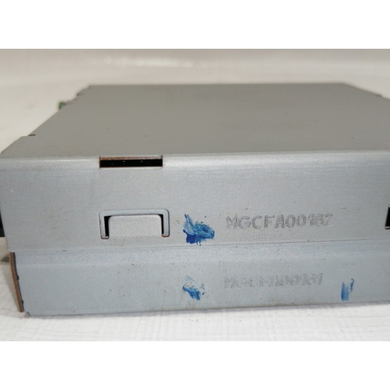 Recambio de modulo electronico para opel insignia berlina cosmo referencia OEM IAM 13319590  