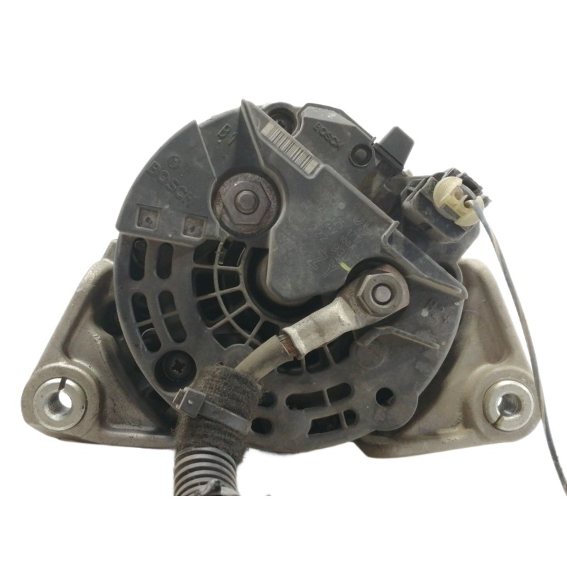 Recambio de alternador para opel meriva cosmo referencia OEM IAM 0124325171  