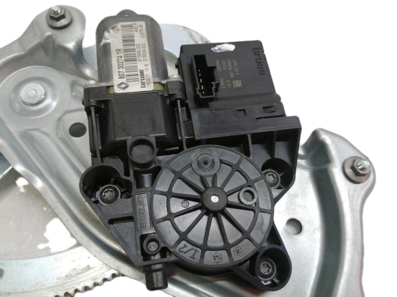 Recambio de elevalunas delantero derecho para renault scenic iii dynamique referencia OEM IAM 807302741R  