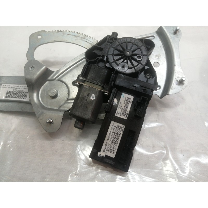 Recambio de elevalunas delantero izquierdo para renault scenic iii dynamique referencia OEM IAM   