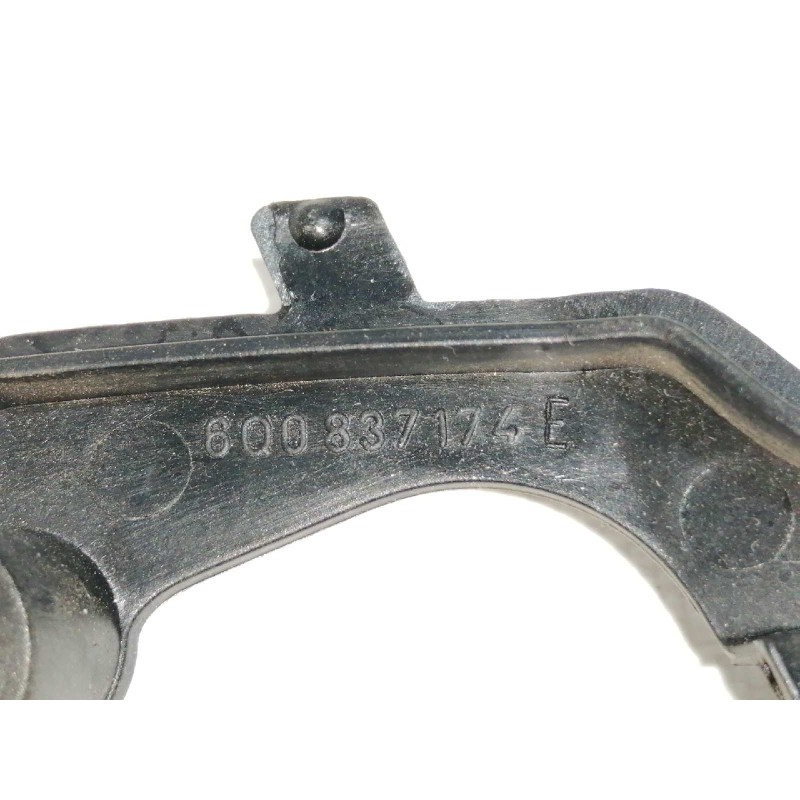 Recambio de maneta interior delantera derecha para volkswagen polo (9n3) advance referencia OEM IAM 6Q0837174  