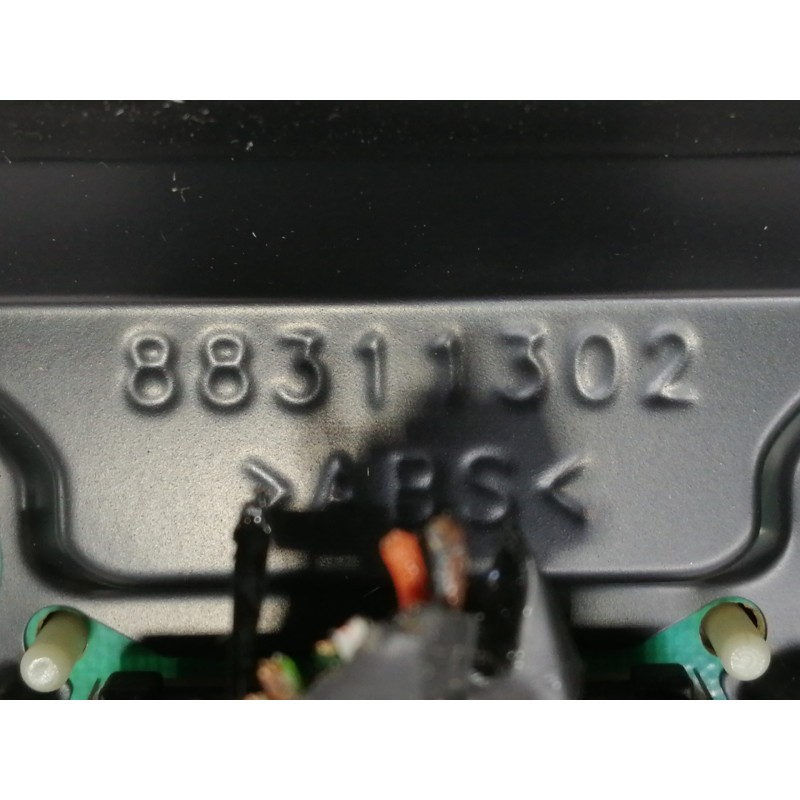 Recambio de cuadro instrumentos para opel meriva cosmo referencia OEM IAM 88311302 87001437 